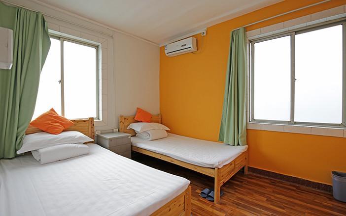 Zhuangse Chengdu Youth Hostel Eksteriør billede